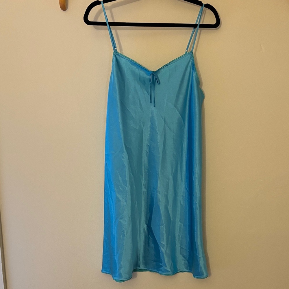 Jaclyn Smith Vibrant Blue Chemise